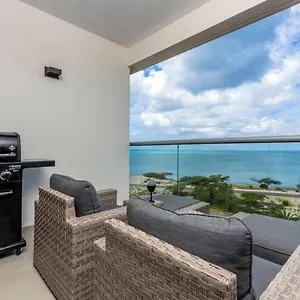  Aparthotel Breath Taking Front Views Eagle Aruba